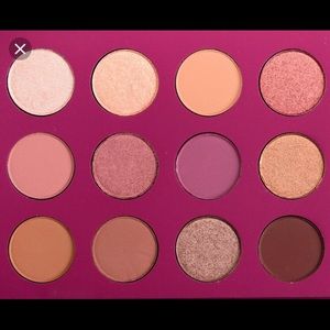 Colourpop eyeshaddow palette